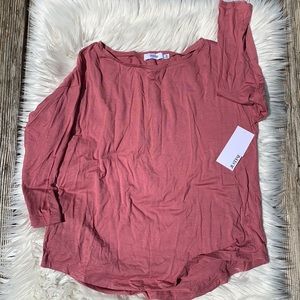 Off the Shoulder Tee - M
